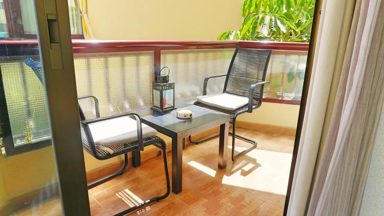 Boutique 1St Beach Line Apartment - Lubina Del Sol Sitio de Calahonda 0*,  Spain